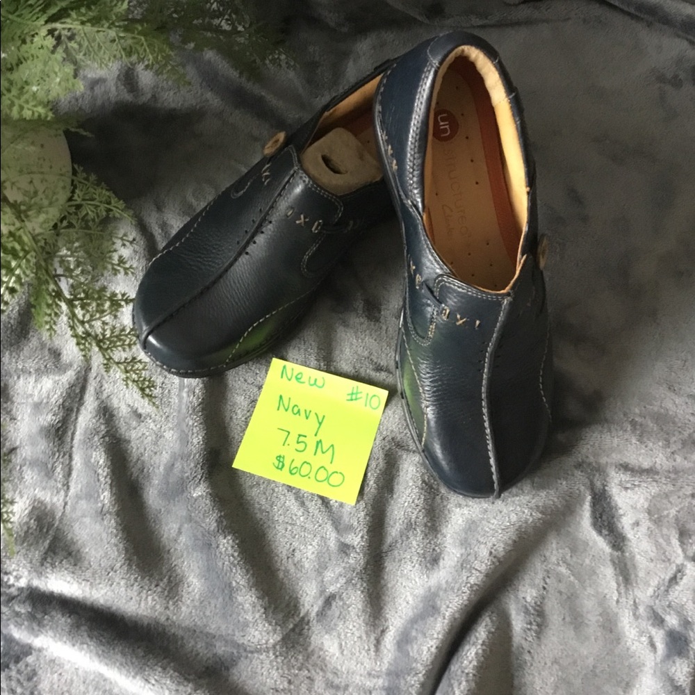NWOT Clark Navy shoes